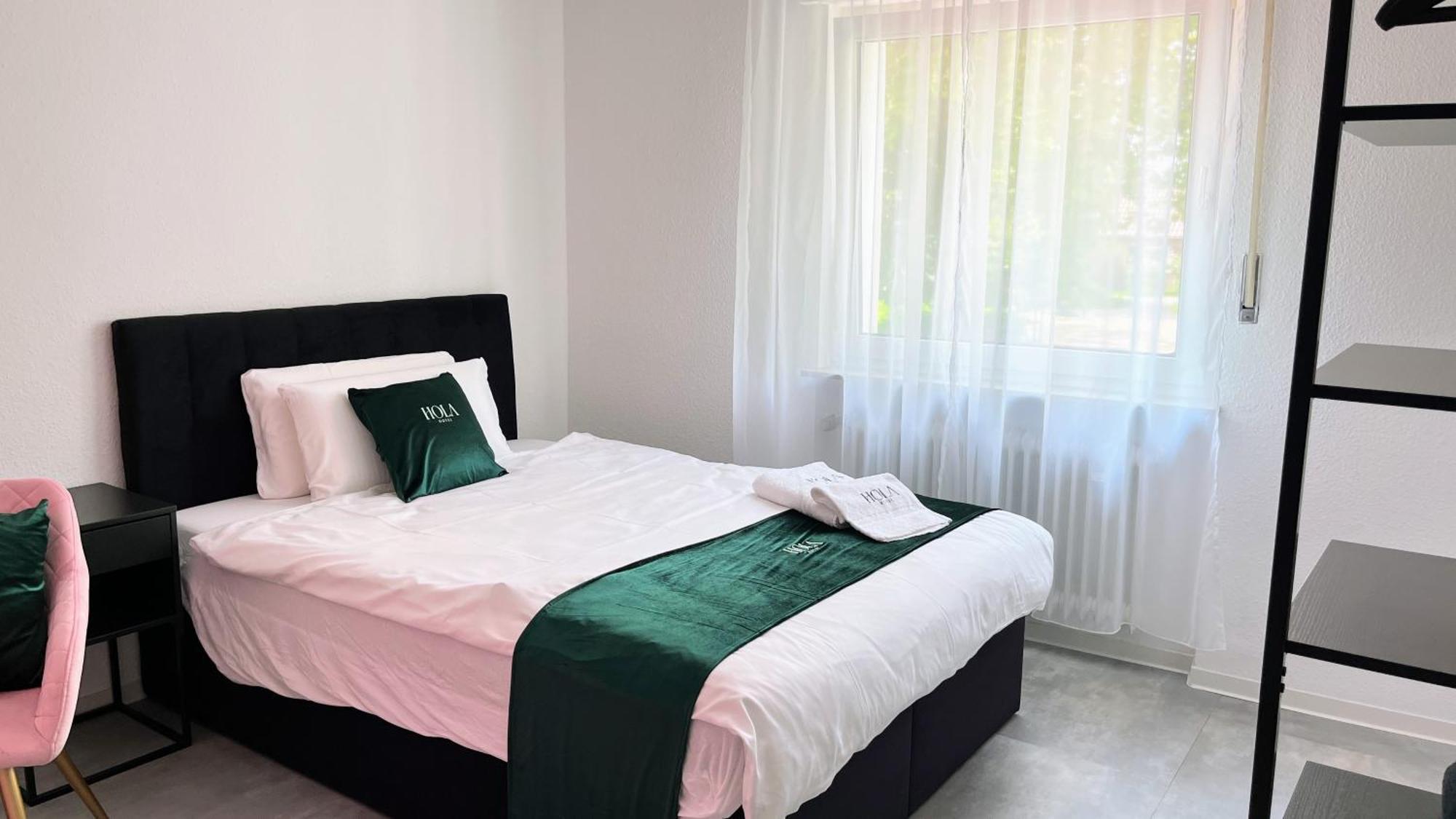 Hola Hotel Stuttgart Ngoại thất bức ảnh
